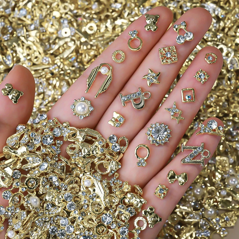 50Pcs Random Mix luxury nail charm