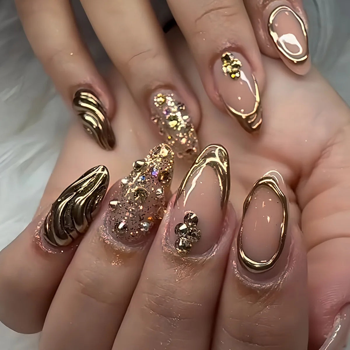 24Pcs Short Almond Nails