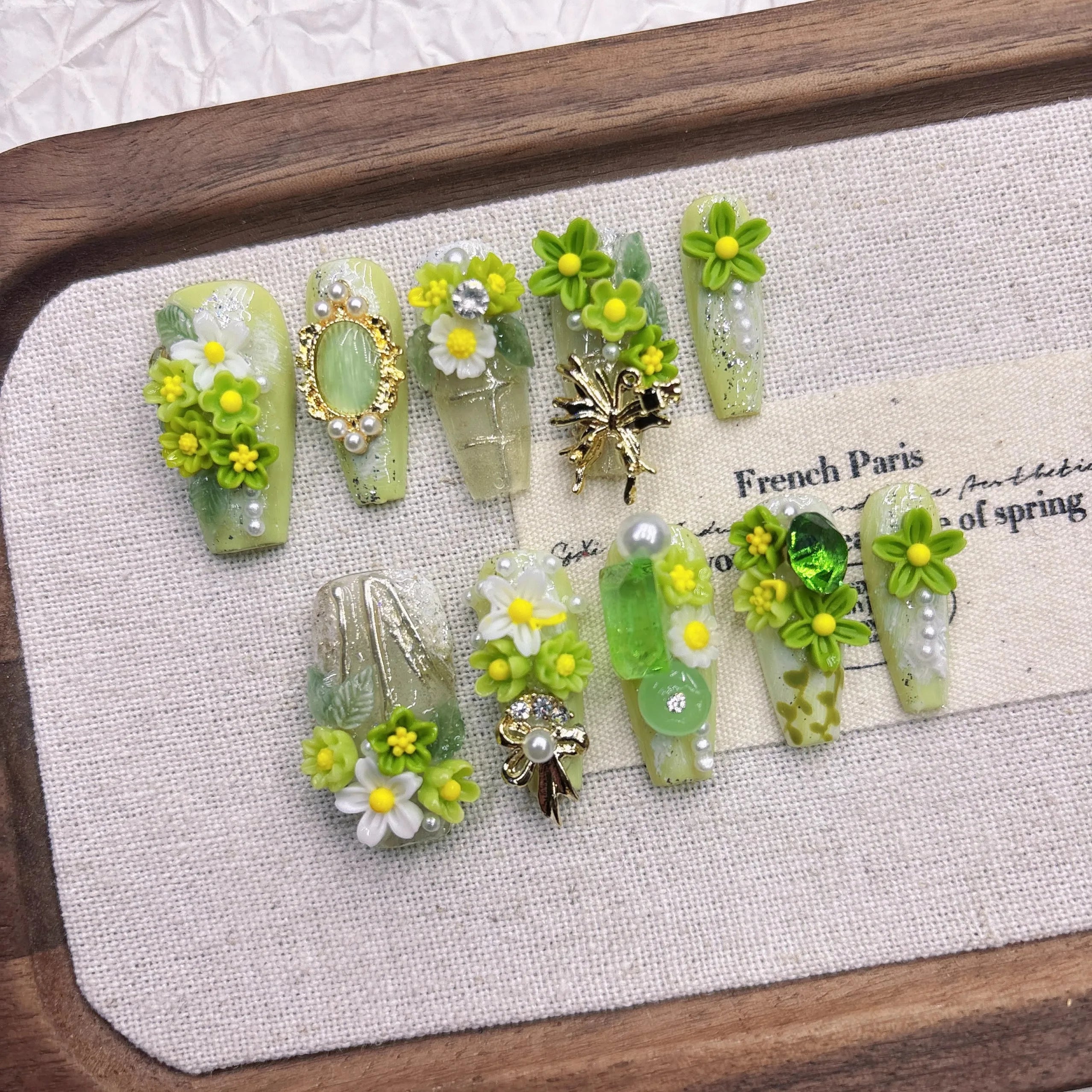 Press-On Nails - Spring Floral Design