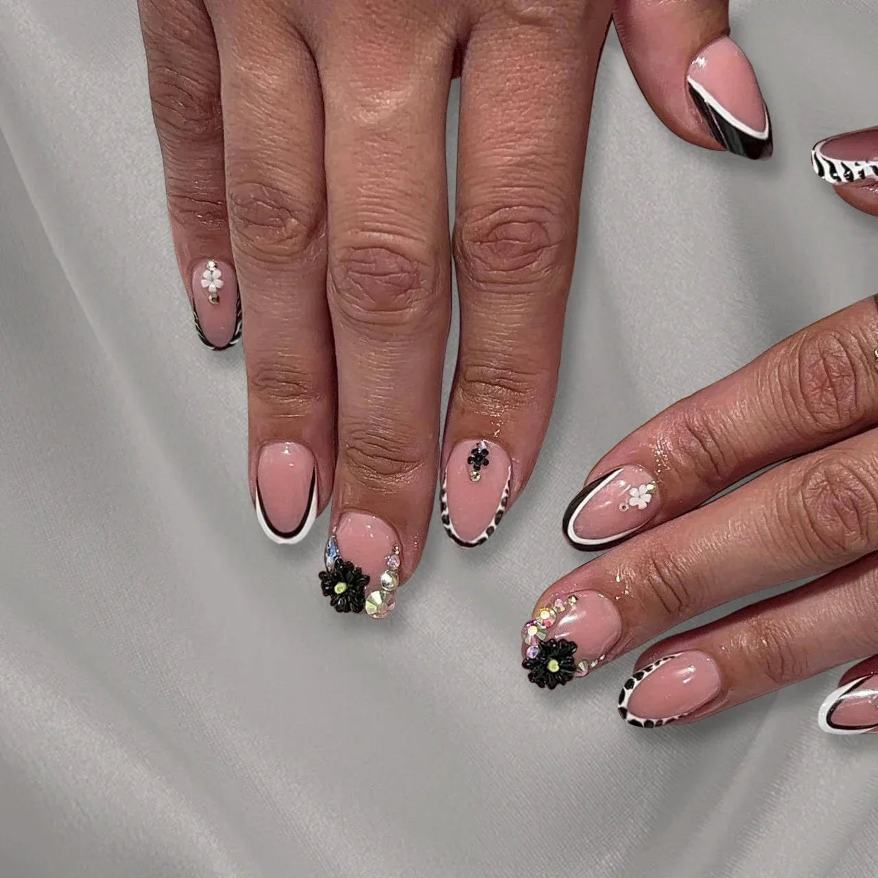 24pcs Press on Nails Short