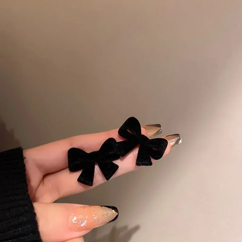 Vintage Black Flocking Bowknot Stud Earrings