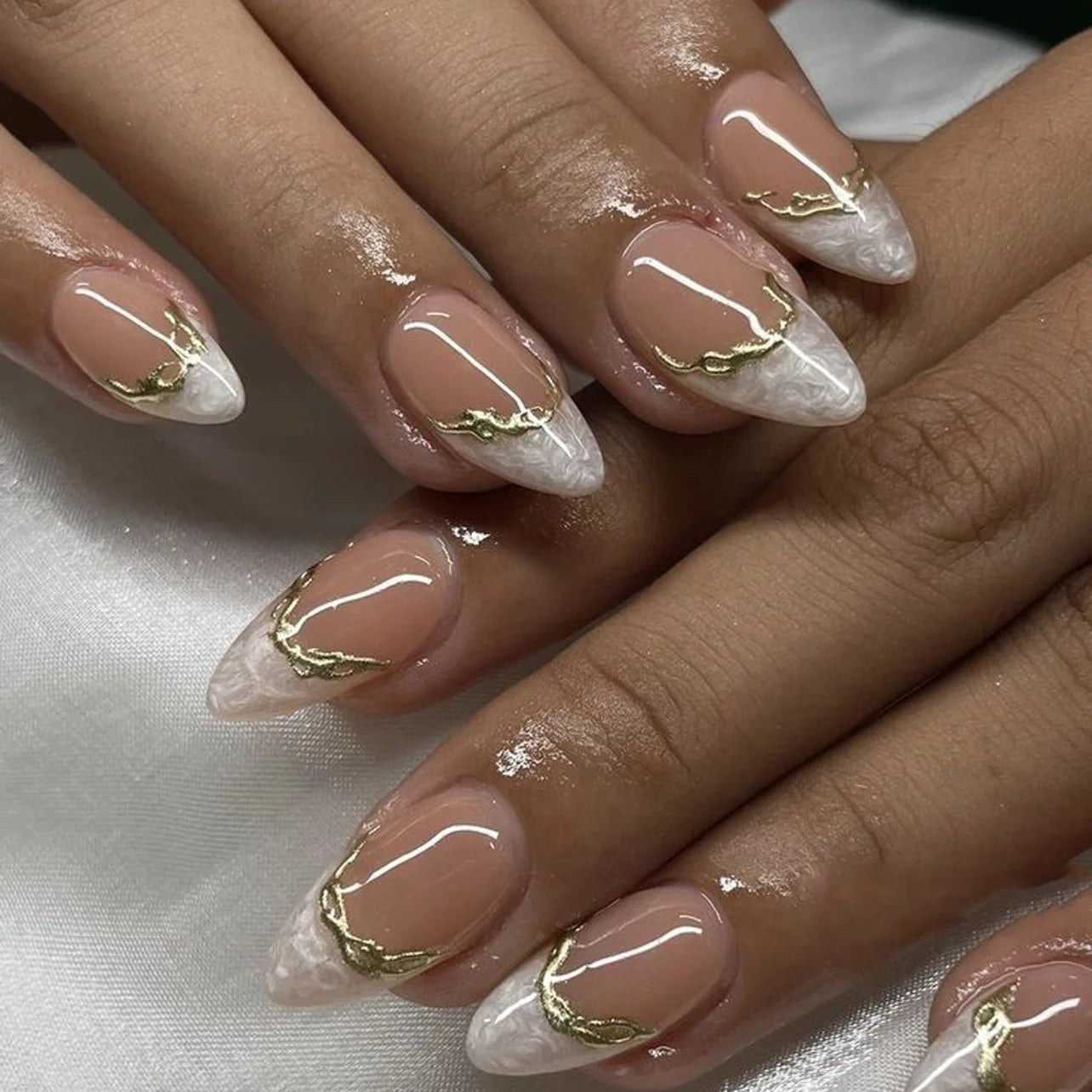 24Pcs Short Almond Nails